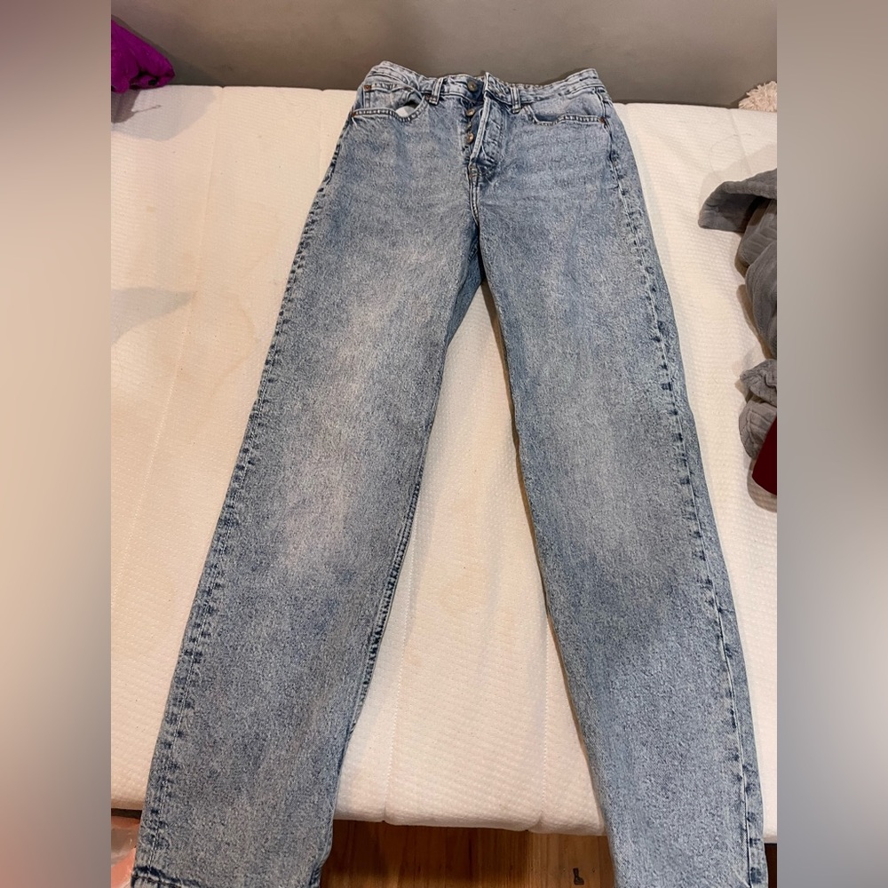 H&M 90s straight-leg jeans